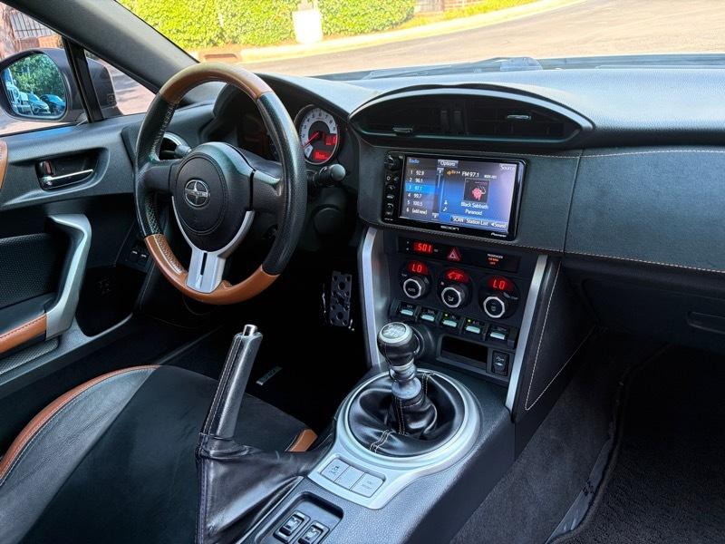 Scion FR-S 6MT 2016