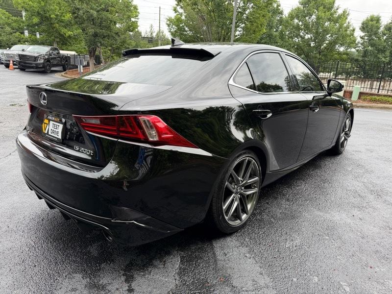 Lexus IS 200t 2016