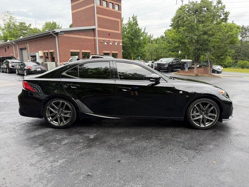 Lexus IS 200t 2016
