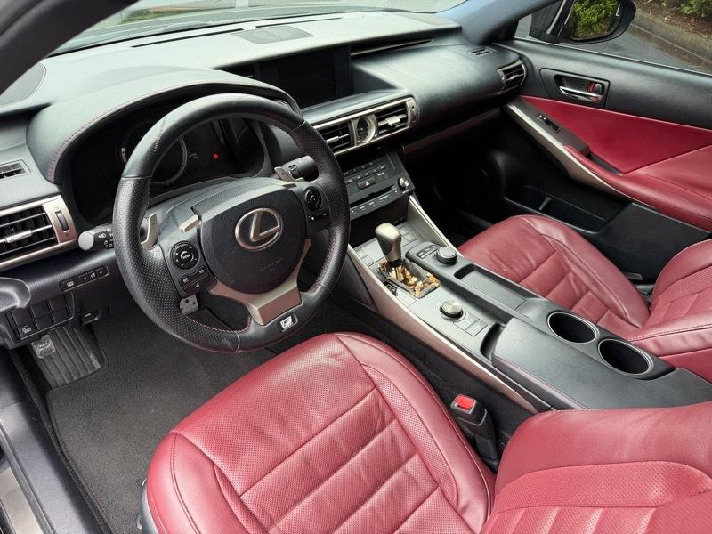 Lexus IS 200t 2016