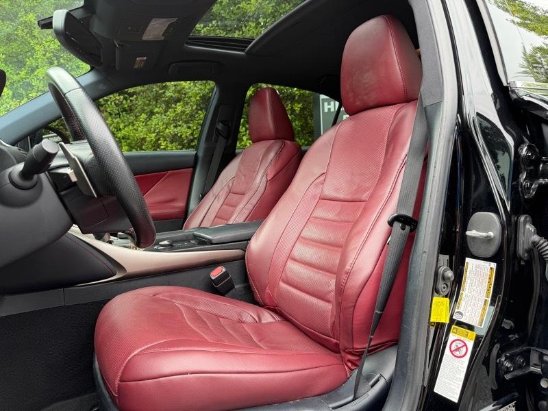 Lexus IS 200t 2016