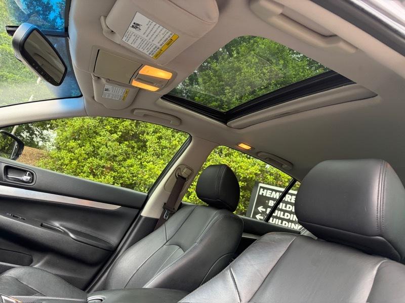Infiniti Q40 AWD 2015