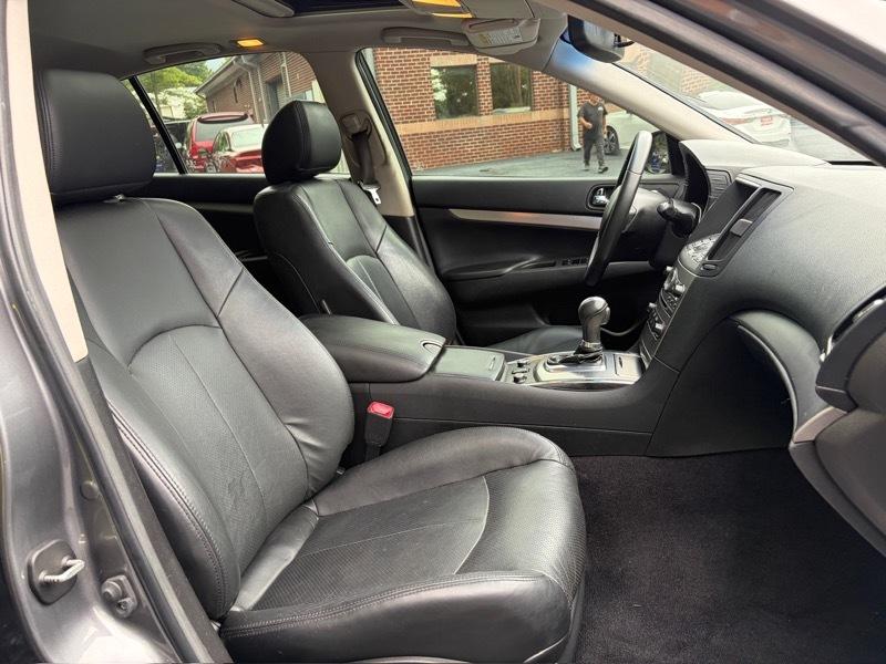 Infiniti Q40 AWD 2015