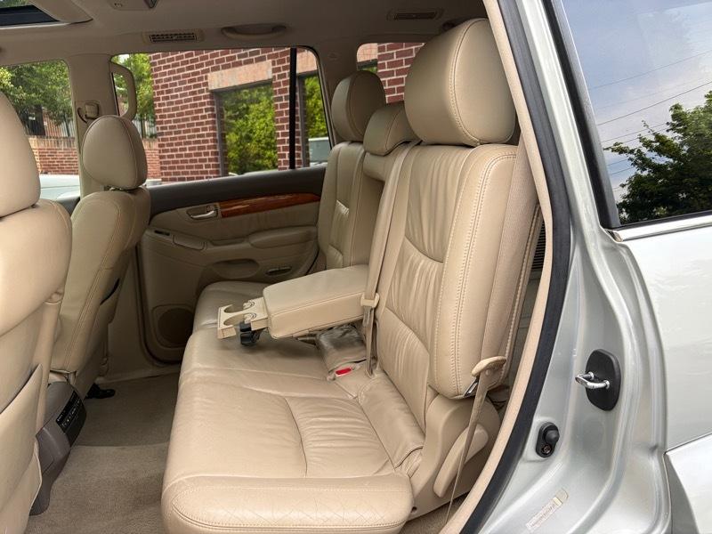 Lexus GX 470 Sport Utility 2004