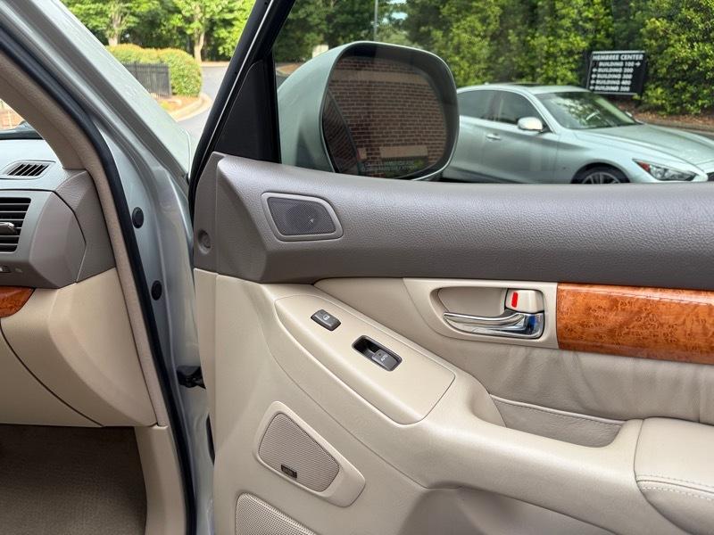 Lexus GX 470 Sport Utility 2004
