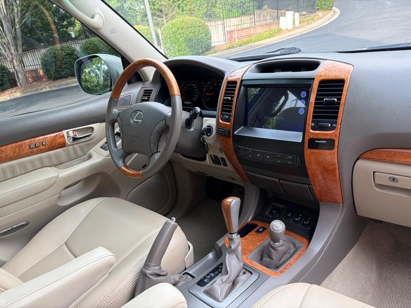 Lexus GX 470 Sport Utility 2004