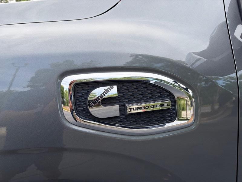 Nissan Titan XD SL 4WD Diesel 2016
