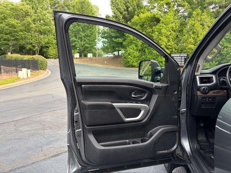 Nissan Titan XD SL 4WD Diesel 2016