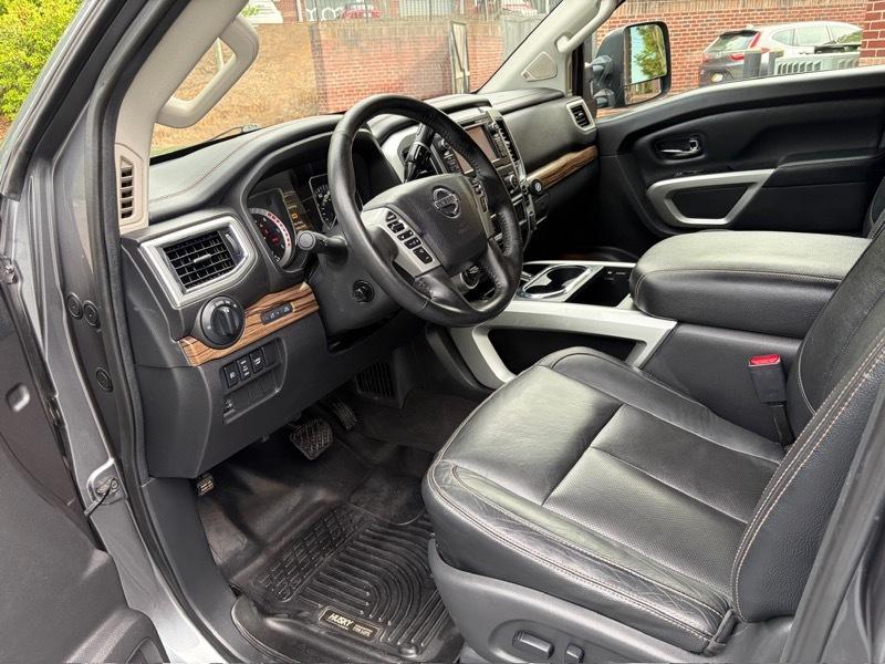Nissan Titan XD SL 4WD Diesel 2016