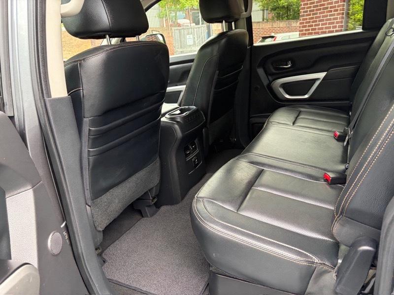 Nissan Titan XD SL 4WD Diesel 2016