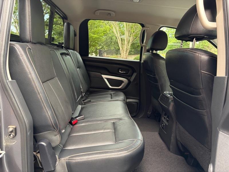 Nissan Titan XD SL 4WD Diesel 2016