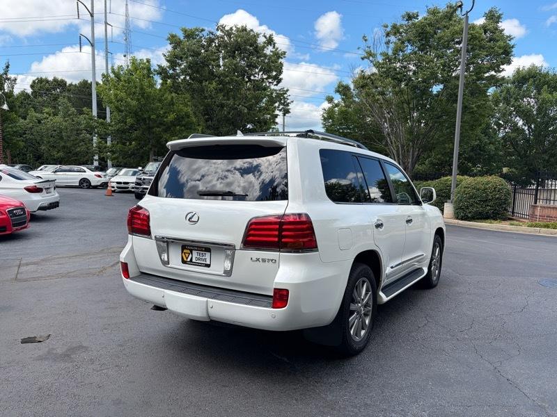 Lexus LX 570 Sport Utility 2011