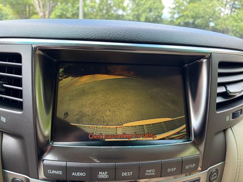 Lexus LX 570 Sport Utility 2011