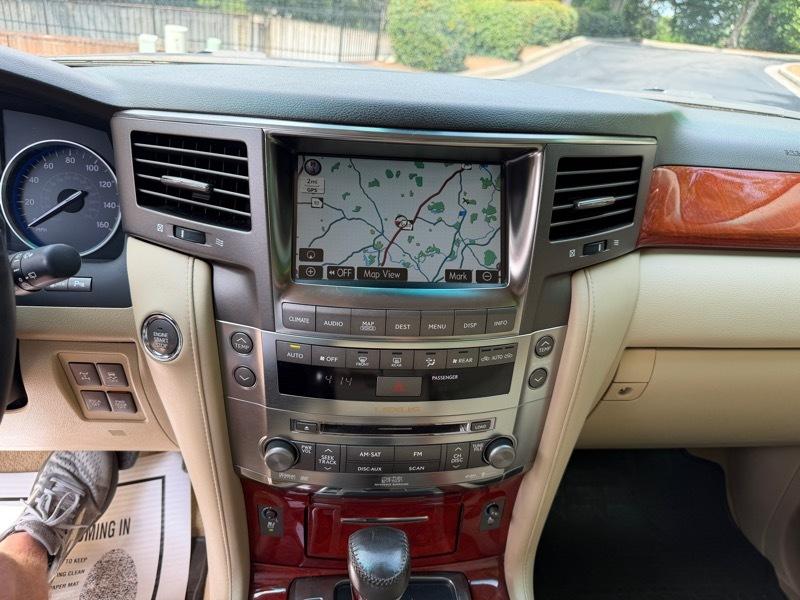 Lexus LX 570 Sport Utility 2009