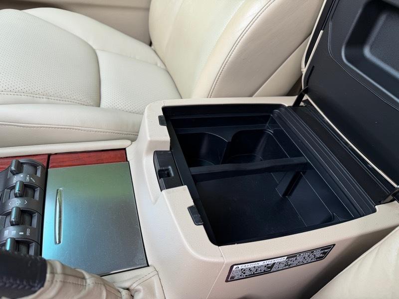 Lexus LX 570 Sport Utility 2009