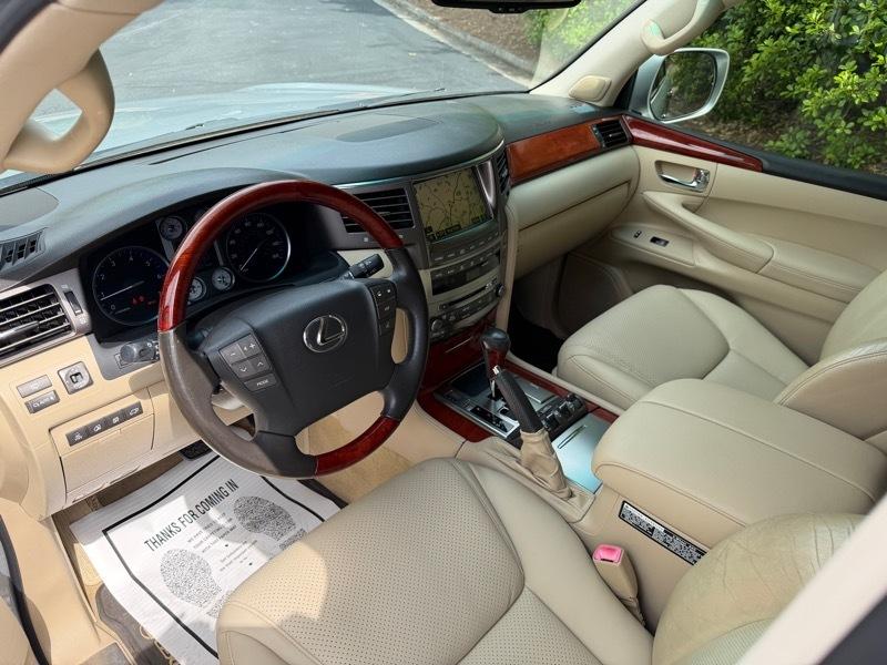 Lexus LX 570 Sport Utility 2009