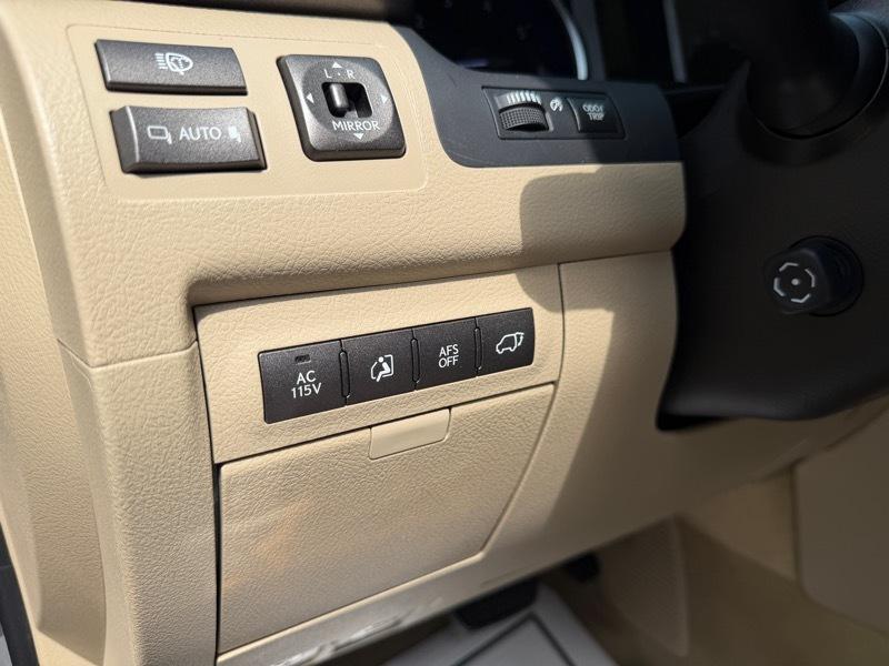 Lexus LX 570 Sport Utility 2009