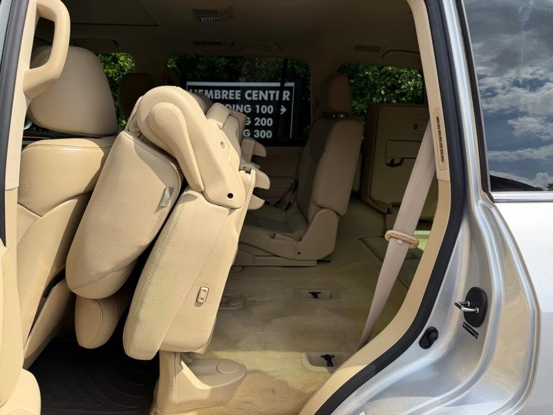 Lexus LX 570 Sport Utility 2009