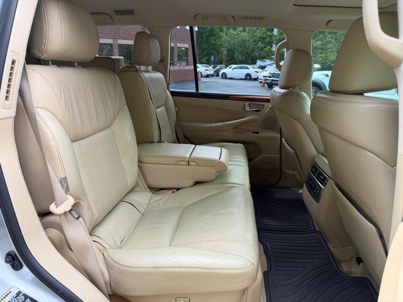 Lexus LX 570 Sport Utility 2009