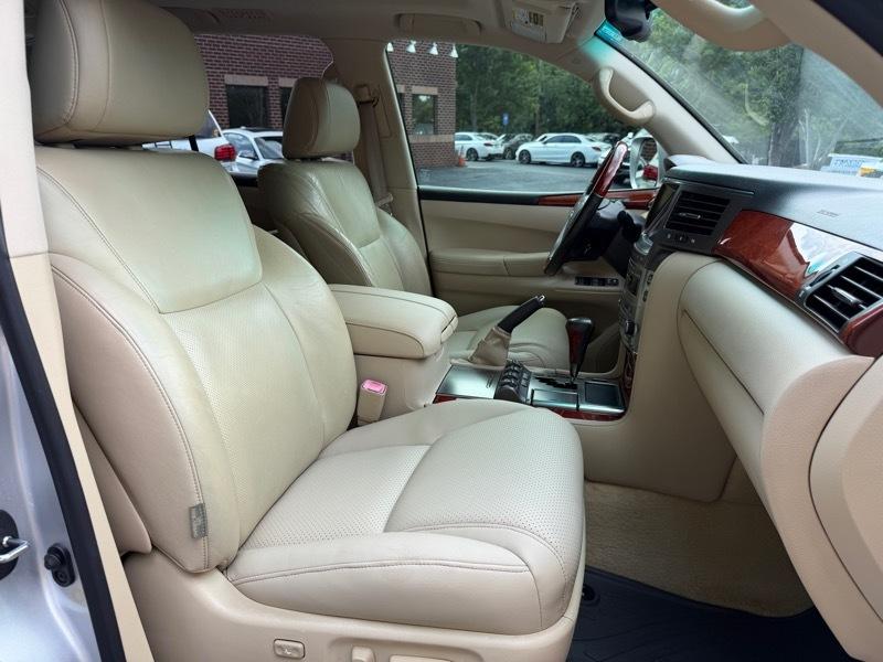 Lexus LX 570 Sport Utility 2009