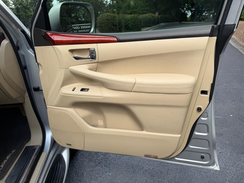 Lexus LX 570 Sport Utility 2009