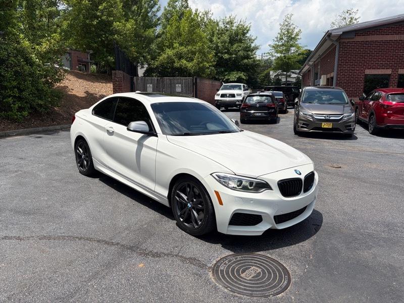 BMW 2-Series M235i Coupe 2016