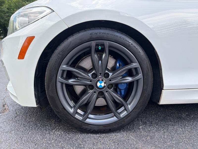 BMW 2-Series M235i Coupe 2016