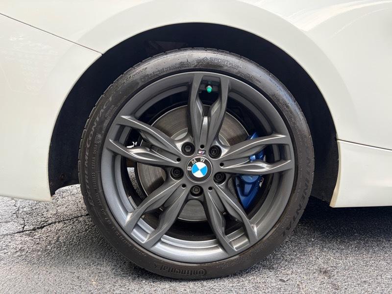 BMW 2-Series M235i Coupe 2016