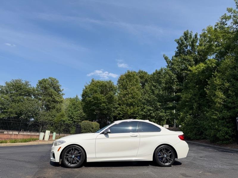 BMW 2-Series M235i Coupe 2016