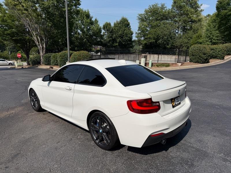 BMW 2-Series M235i Coupe 2016