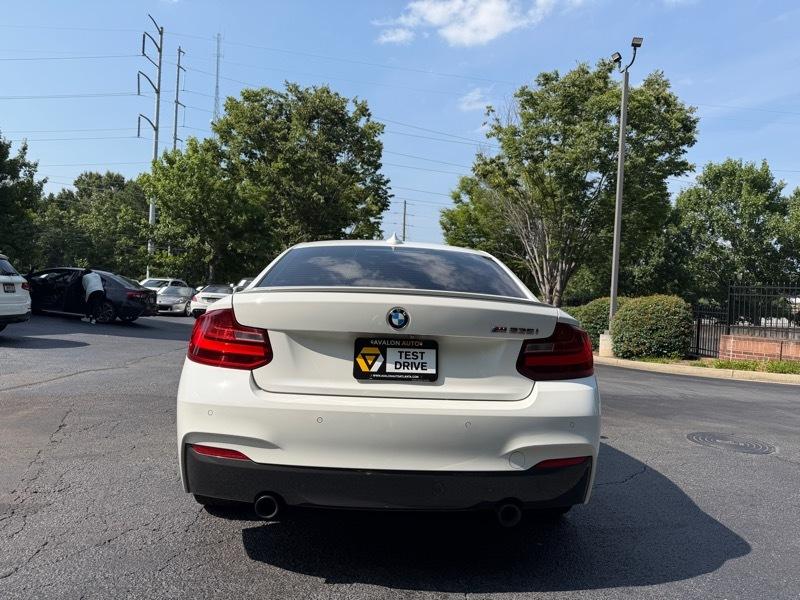 BMW 2-Series M235i Coupe 2016