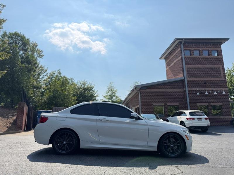 BMW 2-Series M235i Coupe 2016