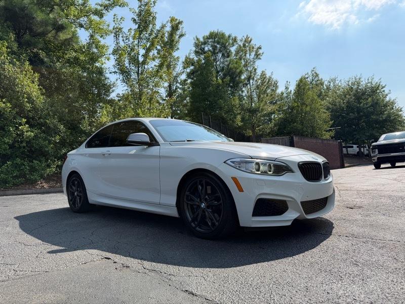 BMW 2-Series M235i Coupe 2016