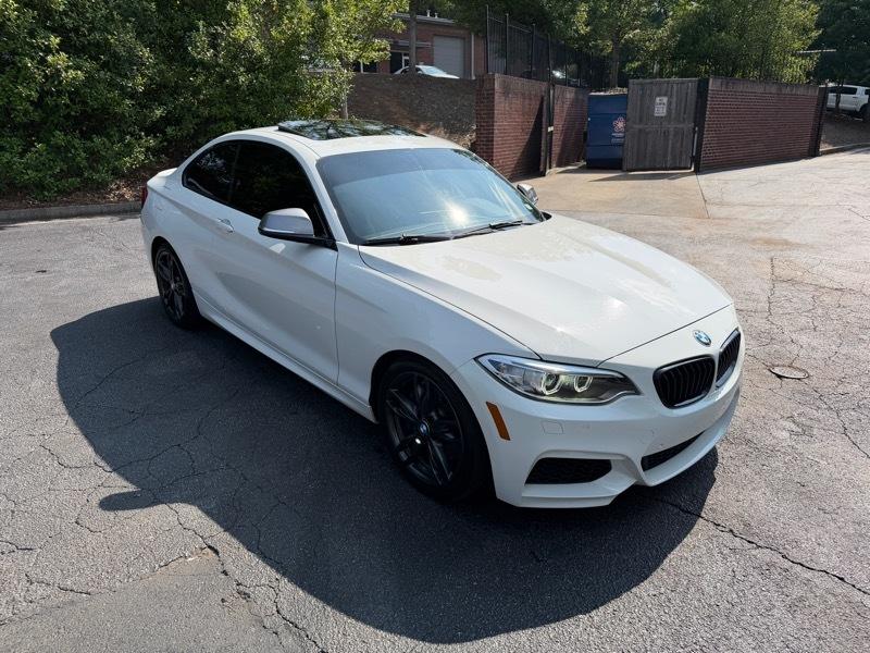BMW 2-Series M235i Coupe 2016