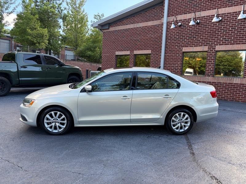 Volkswagen Jetta SE 2011
