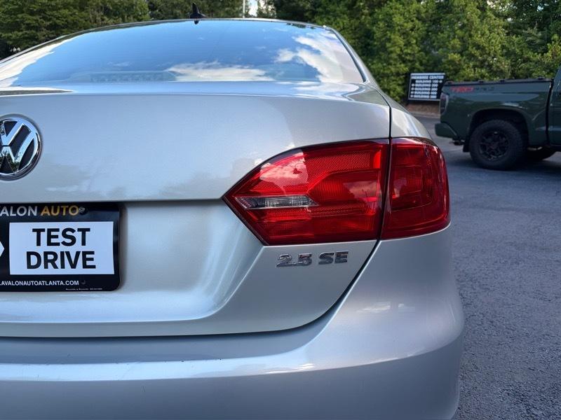 Volkswagen Jetta SE 2011
