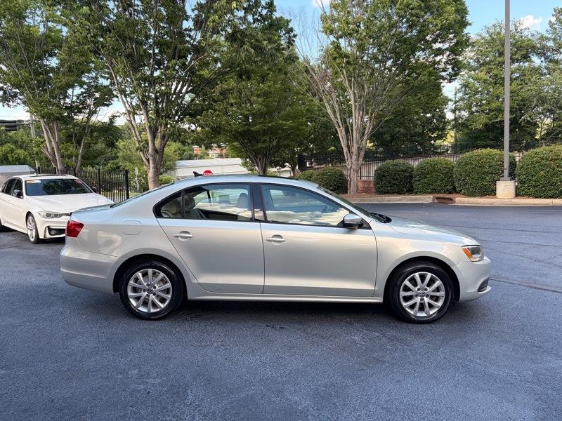 Volkswagen Jetta SE 2011
