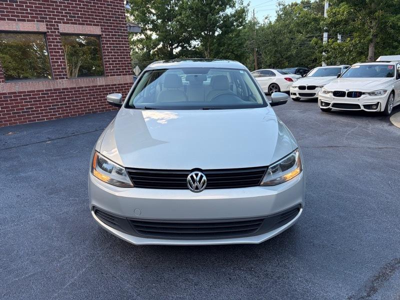 Volkswagen Jetta SE 2011