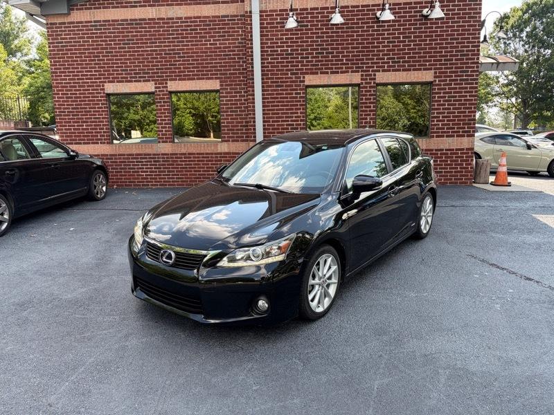 Lexus CT 200h Base 2011