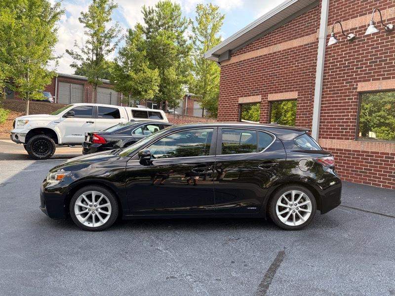 Lexus CT 200h Base 2011