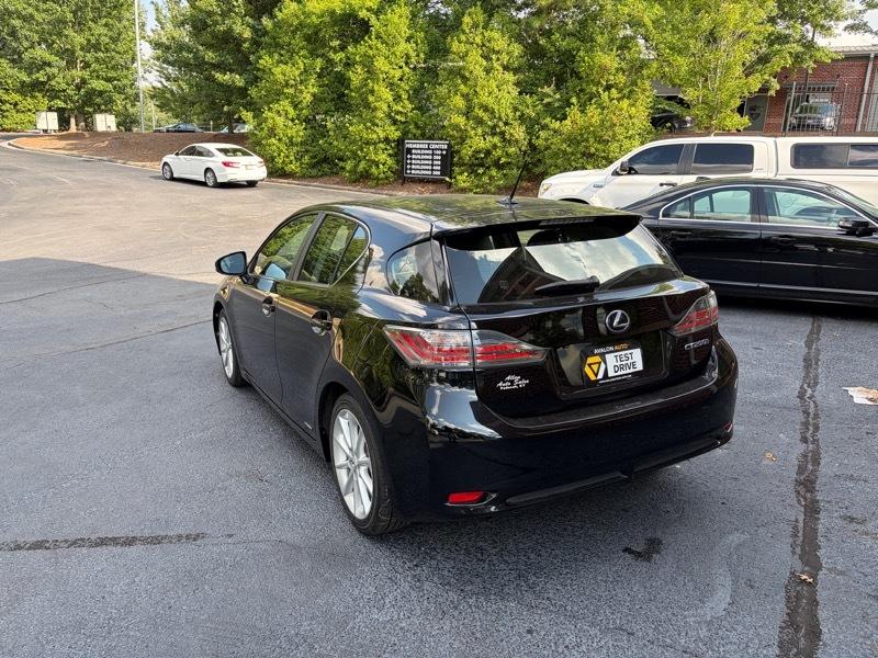 Lexus CT 200h Base 2011