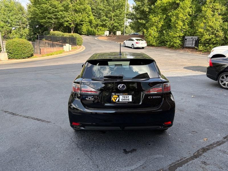 Lexus CT 200h Base 2011