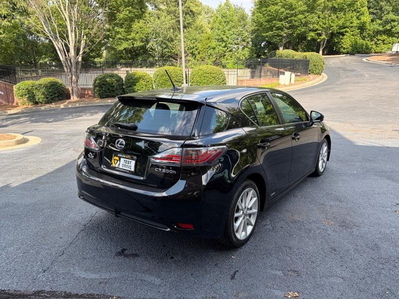 Lexus CT 200h Base 2011