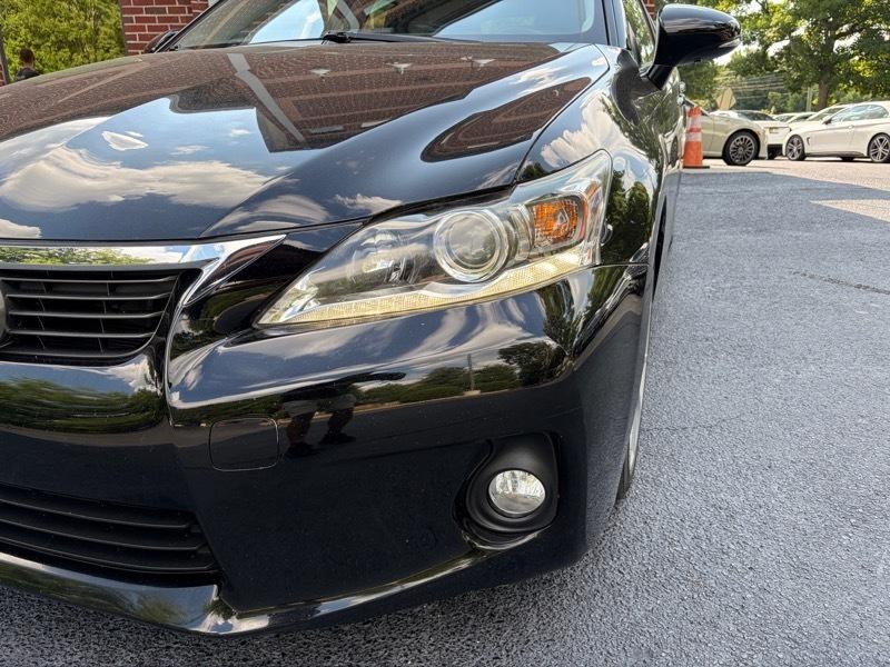 Lexus CT 200h Base 2011