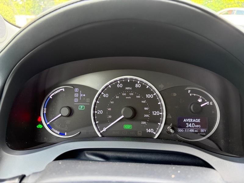 Lexus CT 200h Base 2011