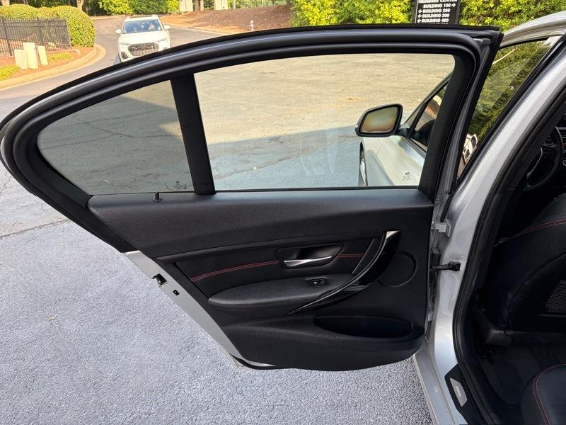 BMW 3-Series 328i Sedan 2015