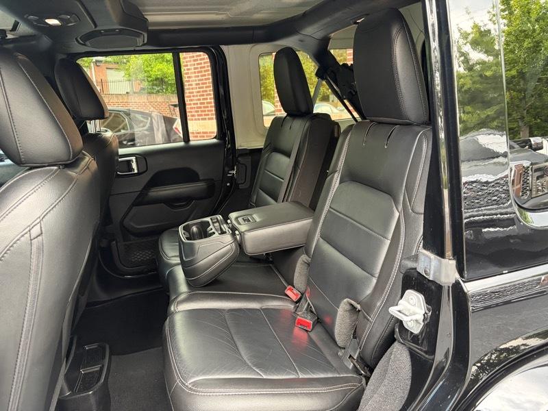 Jeep Wrangler Unlimited Sahara 2018