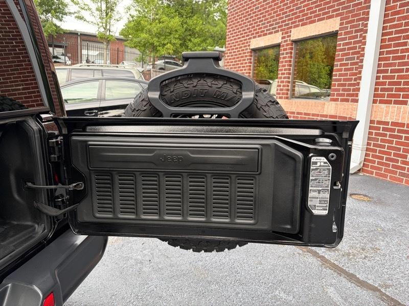 Jeep Wrangler Unlimited Sahara 2018