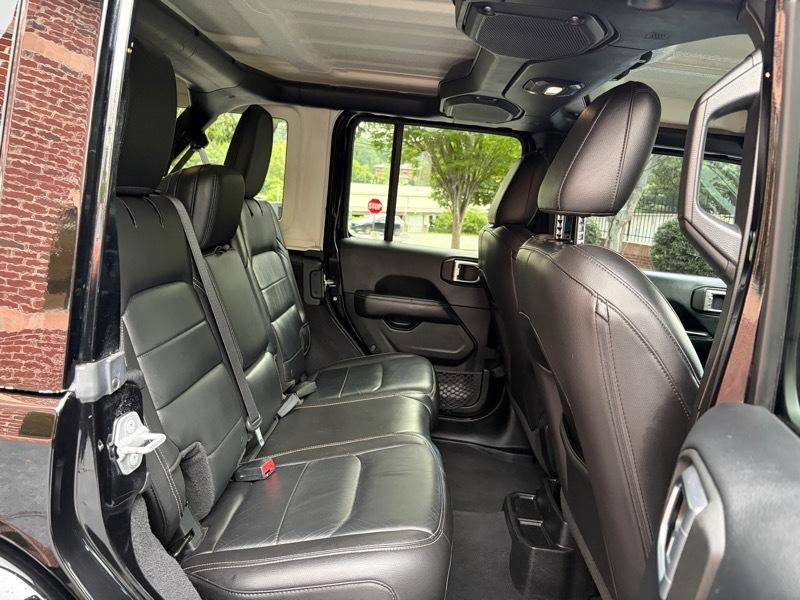 Jeep Wrangler Unlimited Sahara 2018