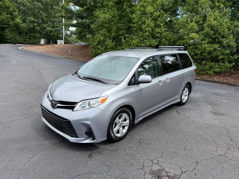 Toyota Sienna LE 8-Passenger 2018